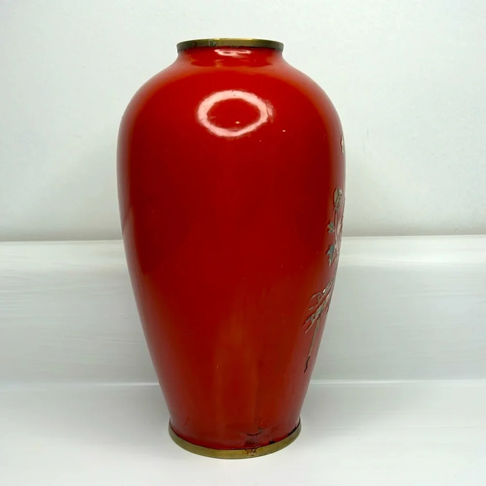 Vintage 🦤 Korean Red Lacquer Brass Vase Mother of Pearl Inlay Phoenix Bird - Picture 4 of 16